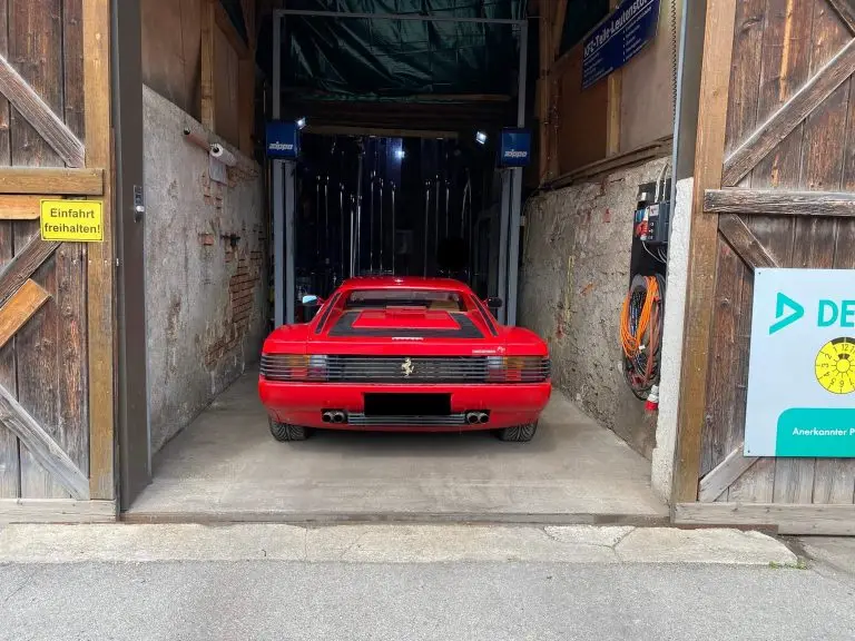 Ferrari Testarossa Motorrevision Restaurierung